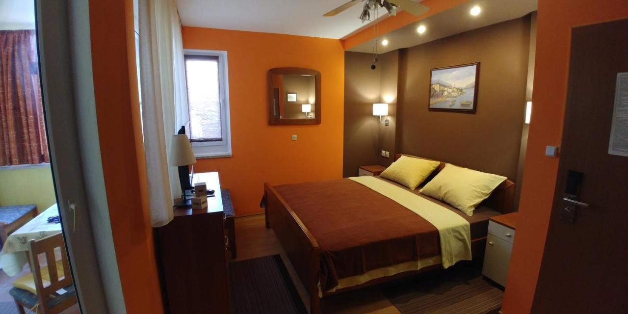 Bed & Breakfast Villa Adriana Premantura Room photo
